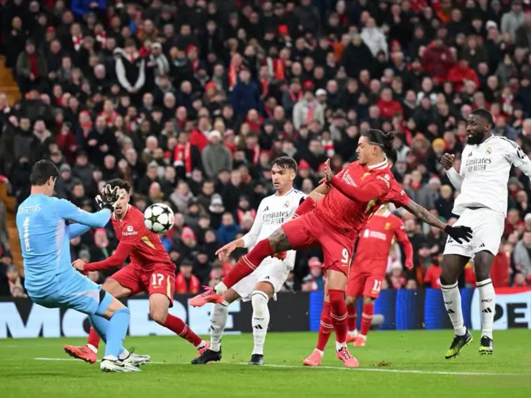 西甲赛程吃紧，利物浦冲刺阶段外线爆发，目标明确，轮换策略成焦点-ayx