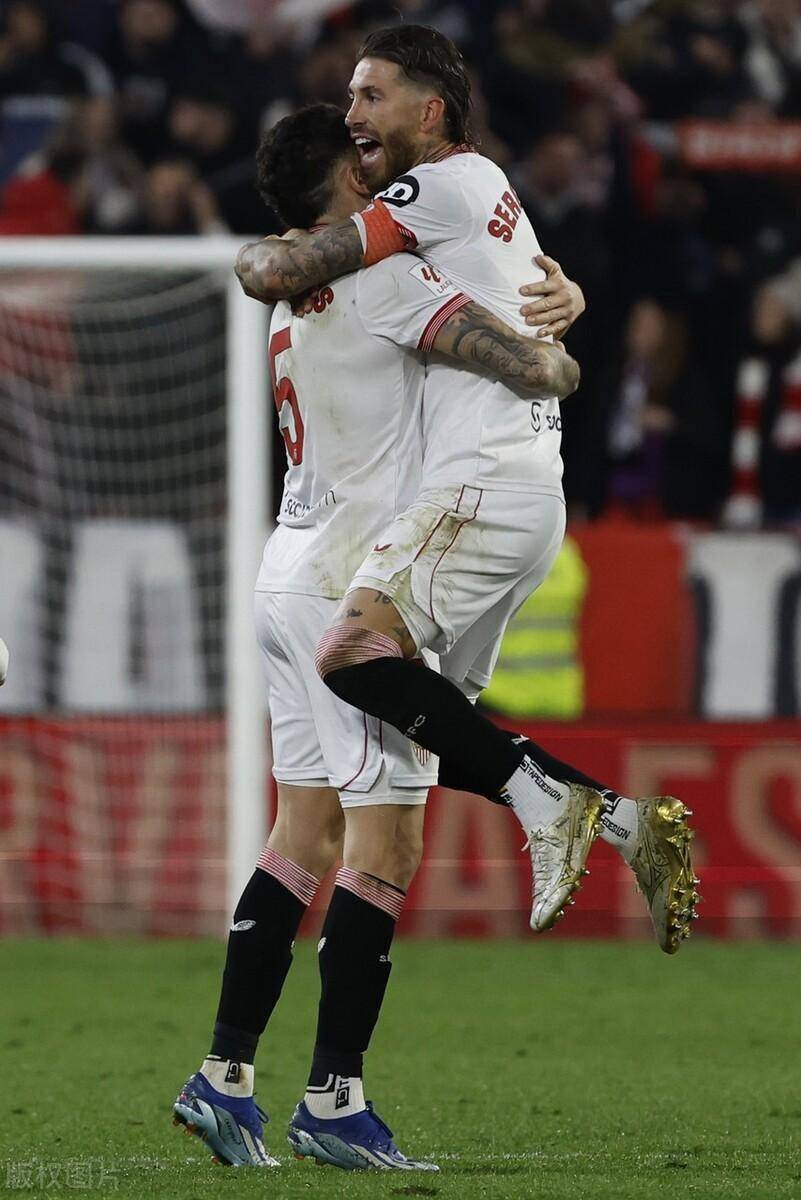 窗口期欧联焦点战，塞维利亚内部沟通，压力陡增，临场指挥获称赞的简单介绍-爱游戏体育下载